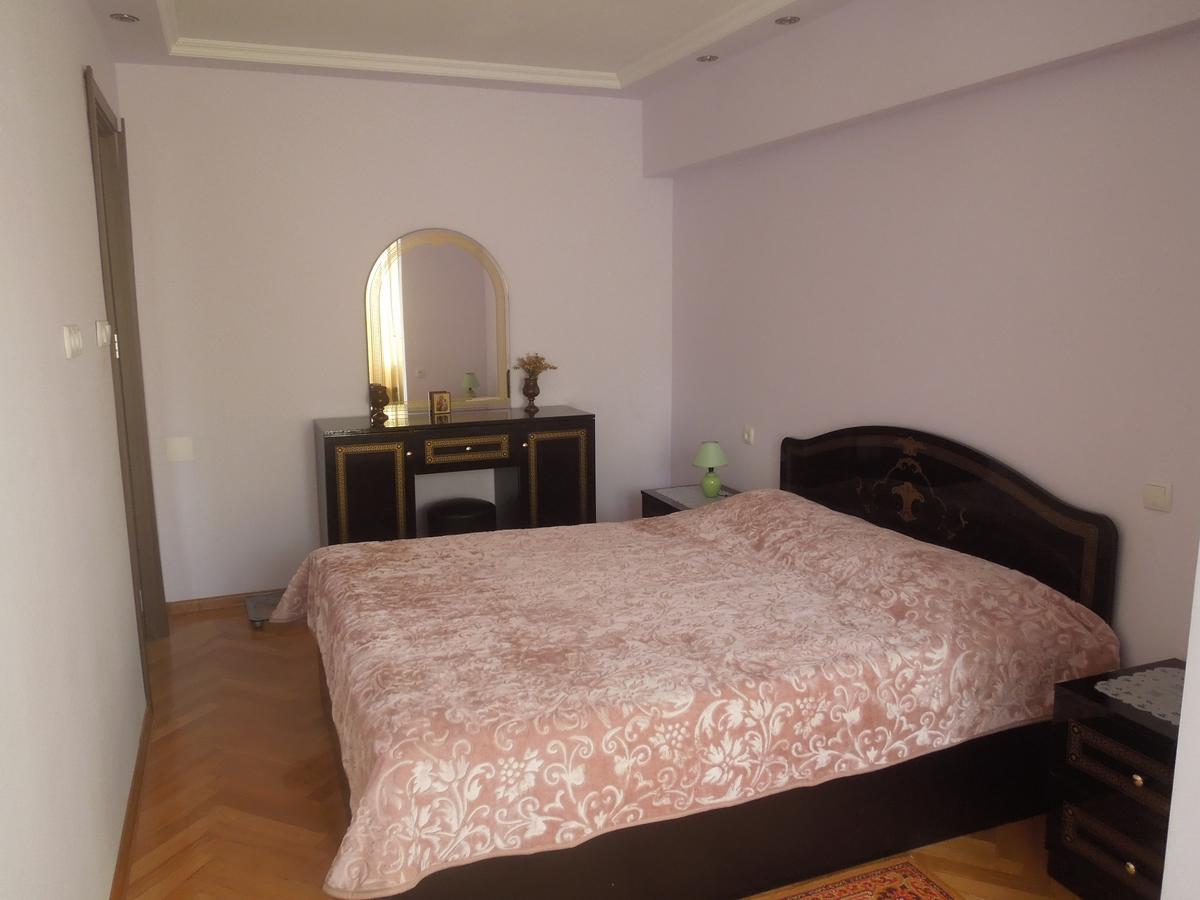 Nellie'S Apartment Batumi Eksteriør billede