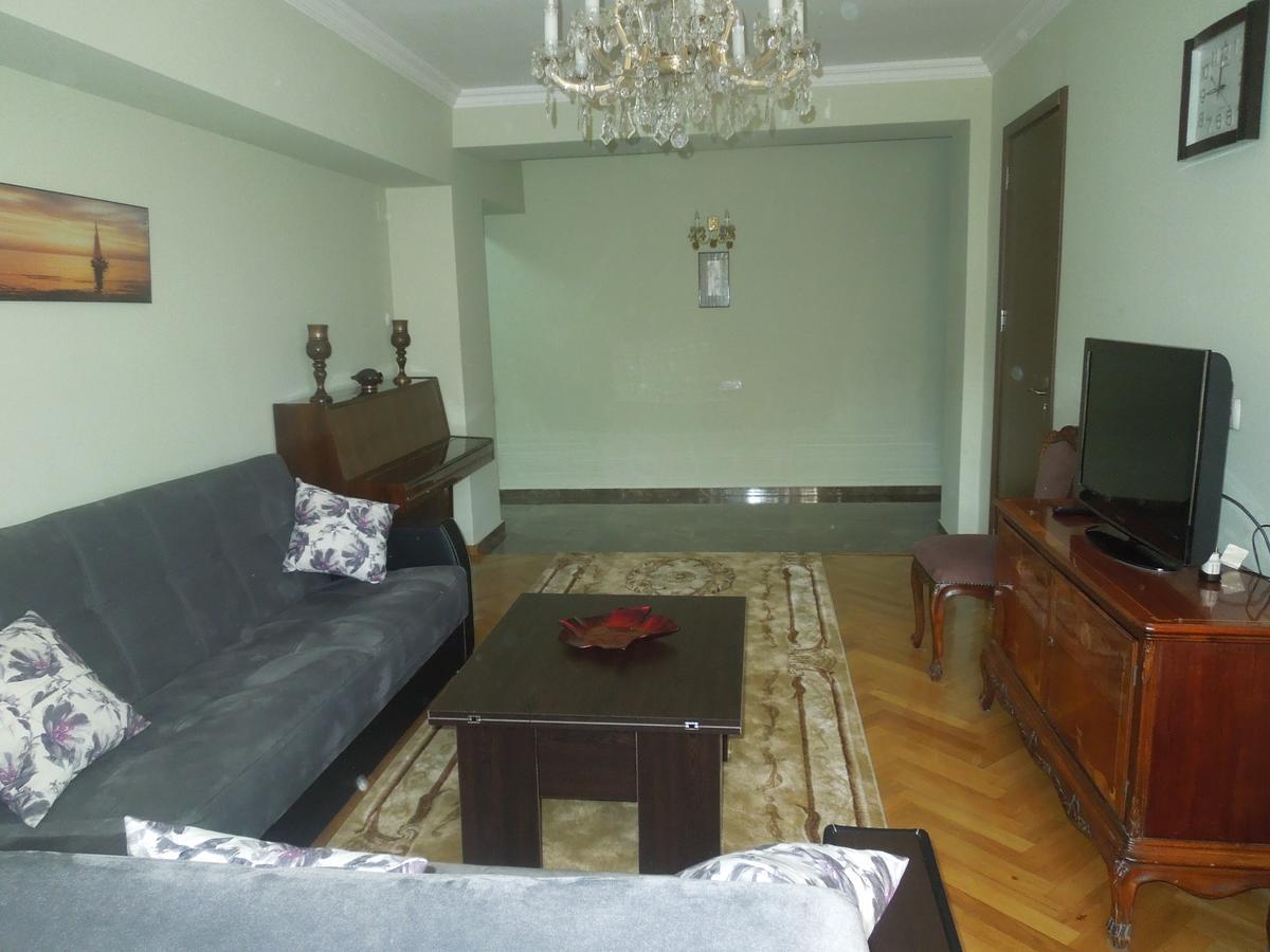 Nellie'S Apartment Batumi Eksteriør billede